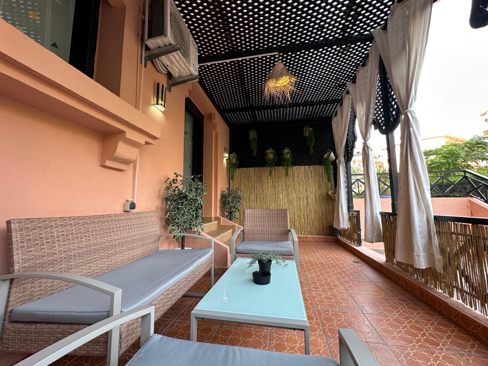 Oasis De Detente Avec Terrasse Et Vue Sur Piscine Marrakesch Exterior foto